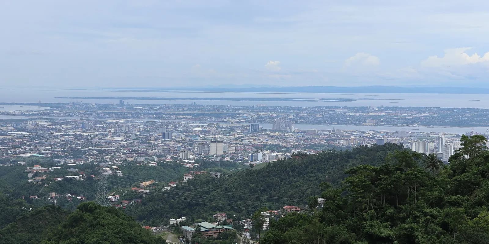 세부 레아 신전 전경