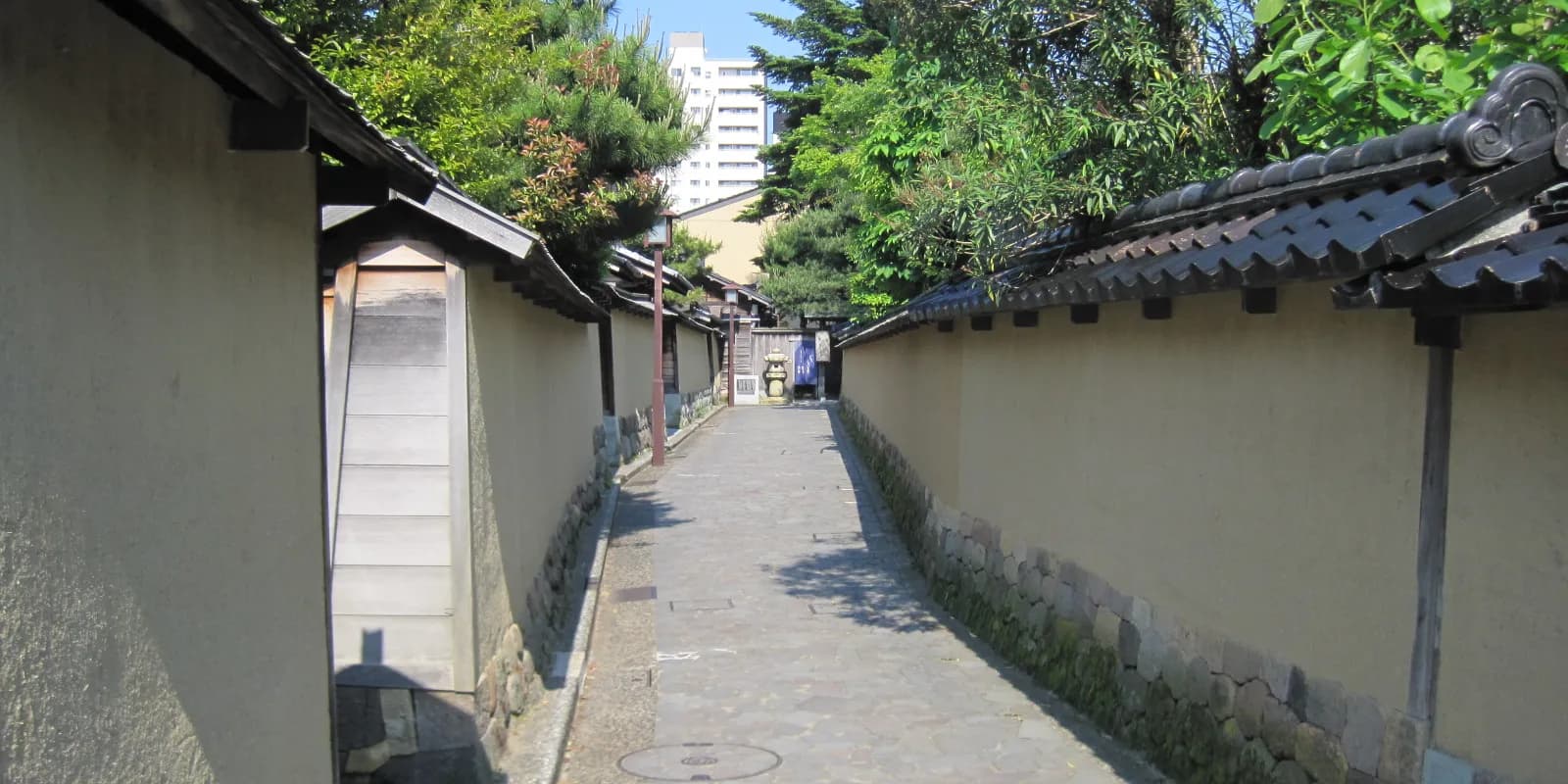 가나자와 나가마치 무가저택 거리 전경